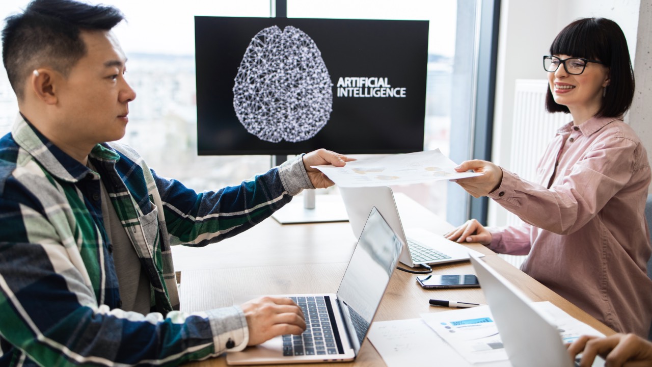 Inteligencia Artificial se consolida, 67 % de los mexicanos la utiliza: Google Cloud