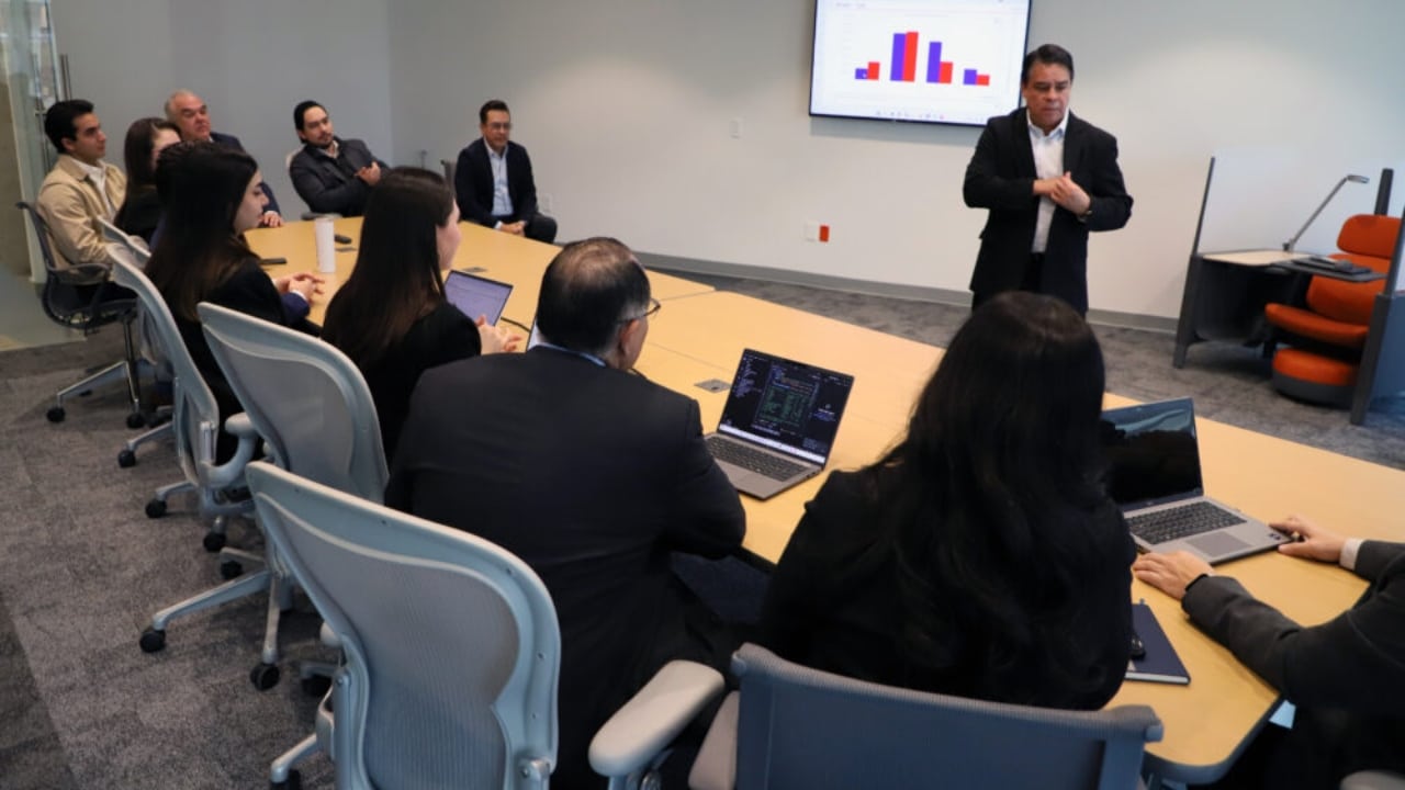 Agente LUCA Bot de Cemex