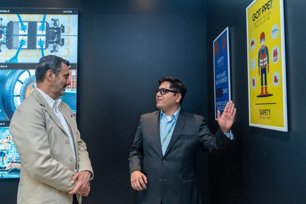 Comercios minoristas es otra de las zonas de experiencias del nuevo showroom