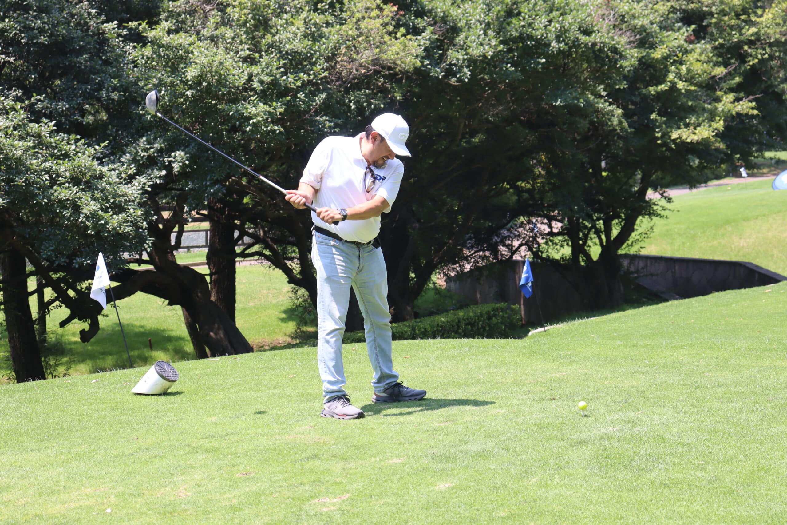 Daniel Pensabé de CDP en el Torneo de Golf MasterCIOS